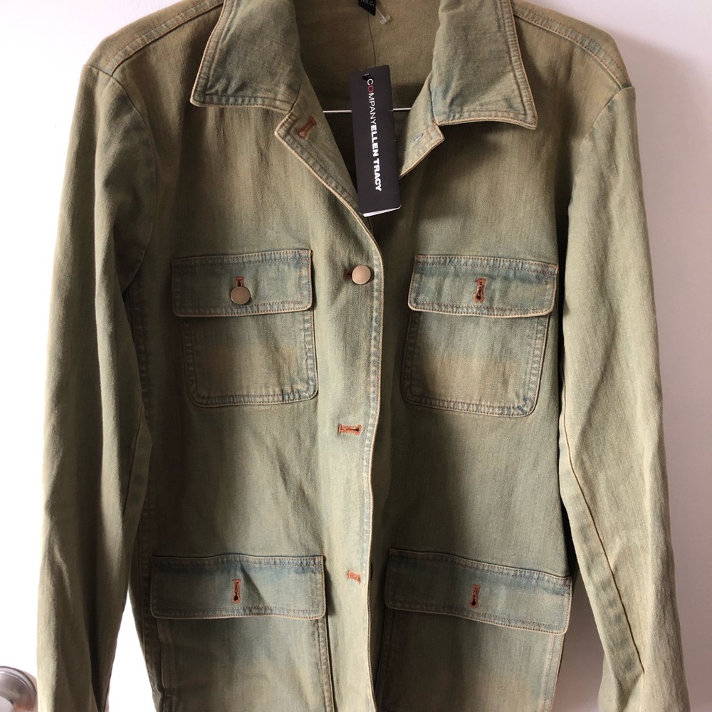 NWT ELLEN TRACY VINTAGE DENIM JACKET. Size 14.